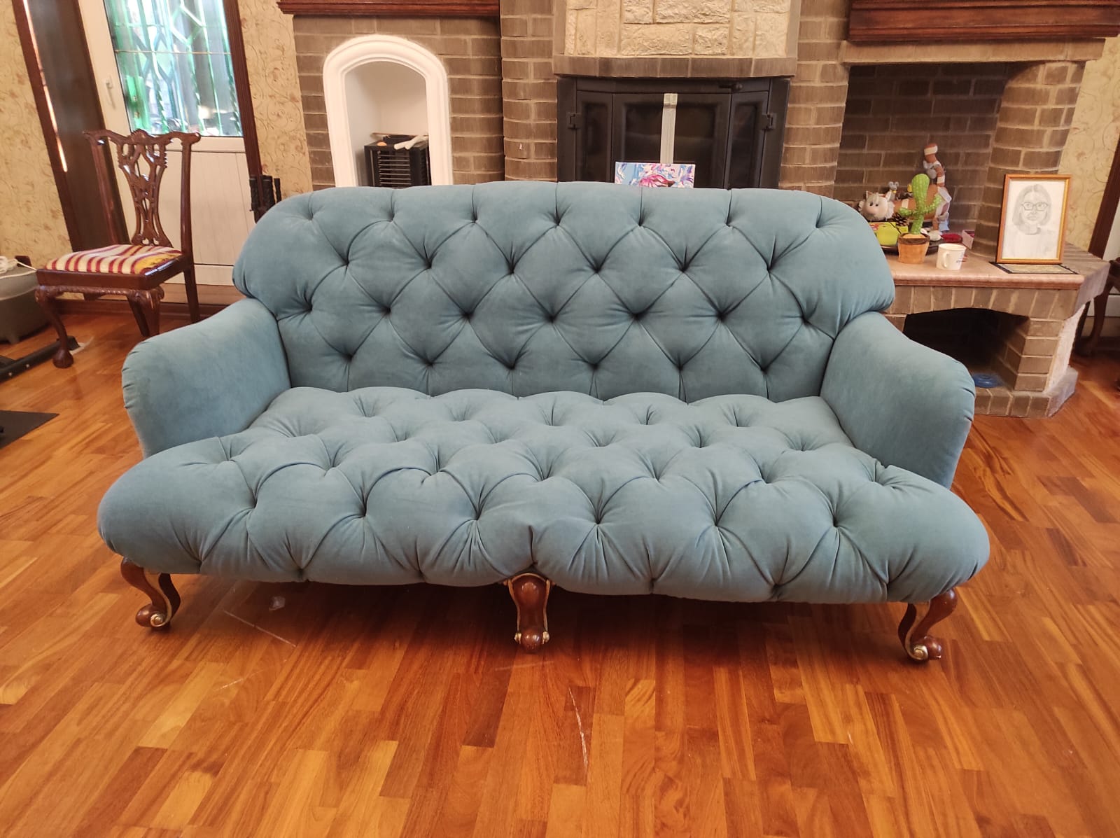 Перетяжка дивана. Светогорск